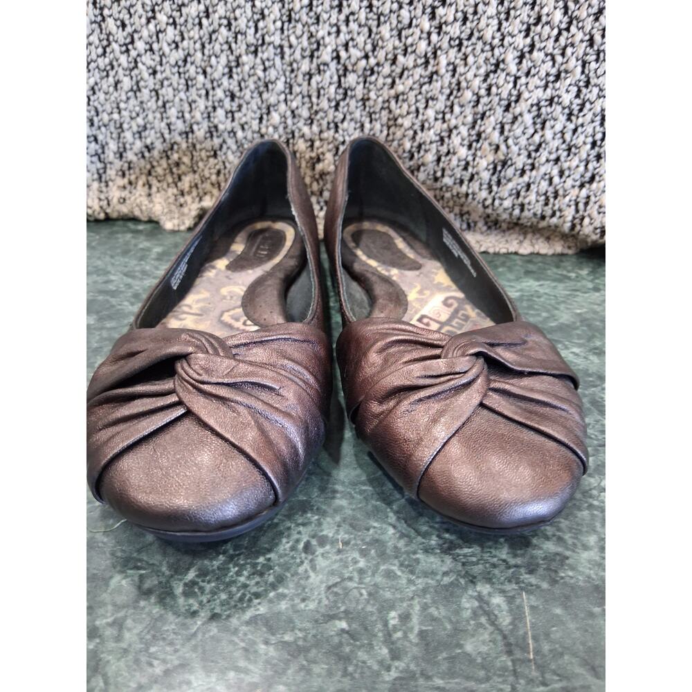 Born Lilly Metallic Bronze Leather Ballet Flats Womens Sz 8 Slide On Twist Knot - Picture 3 of 13
